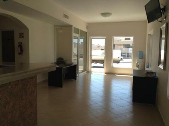 Guaymas Inn - Photo2