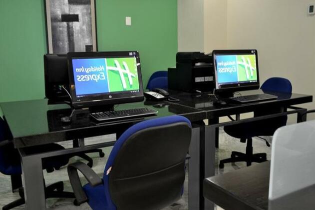 Holiday Inn Express Guaymas - Photo4