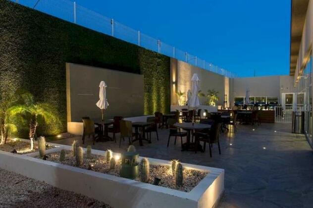 Hampton Inn by Hilton Hermosillo - Photo3