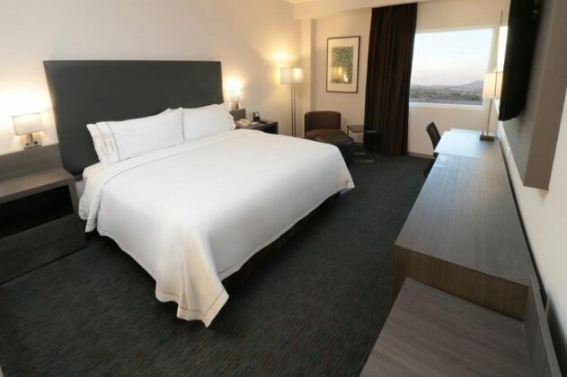 Holiday Inn Express Hotel & Suites Hermosillo - Photo2
