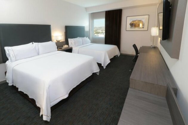 Holiday Inn Express Hotel & Suites Hermosillo - Photo3