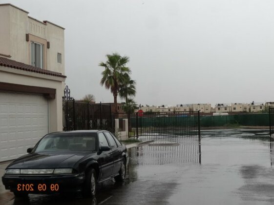  Photo 2