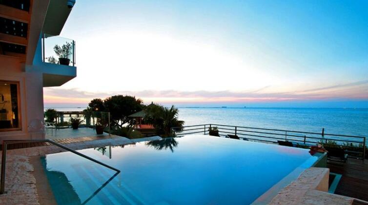 Dream Luxury Beachfront Villa - Photo4