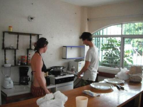Adrianita's Hostel - Photo5