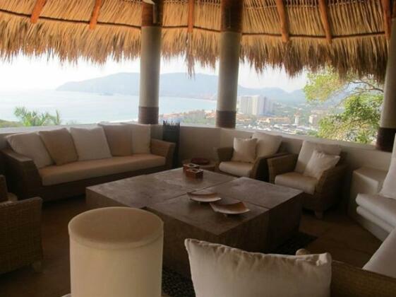 Porto Ixtapa - Photo2