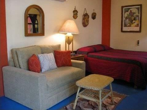Casa Tuscany Inn - Photo2