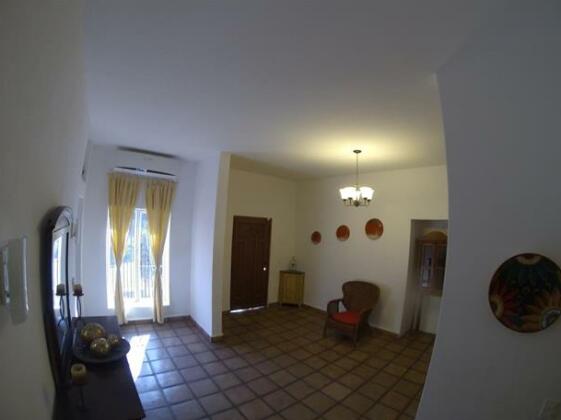 Central Bed & Breakfast - Photo2