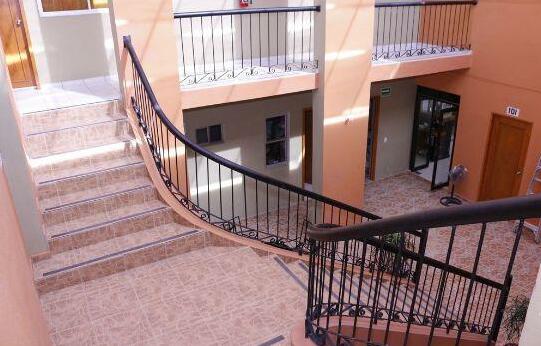 Hotel Salvatierra - Photo2
