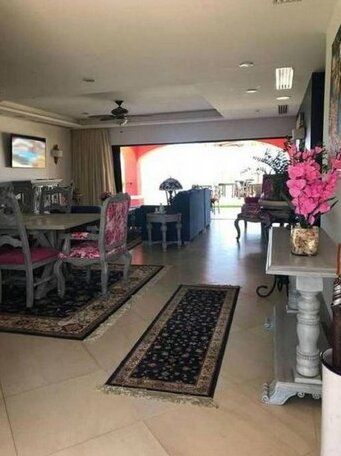 2br Spacious Lux Apt Sleeps 8 With Ocean View - Photo3