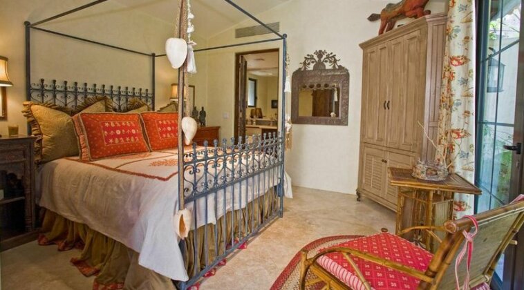 Rent Your Dream Holiday Villa and Look Forward to Relaxing Beside Your Private Pool San Jose del Ca - Photo3