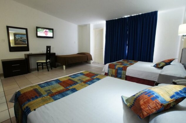 Hotel Marbella Manzanillo - Photo5