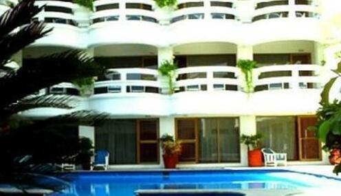 Hotel Y Suites Plaza Manzanillo - Photo2