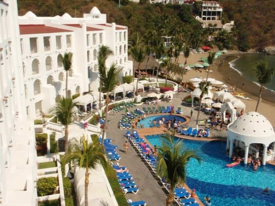 Sierra All Inclusive at Tesoro Manzanillo - Photo2