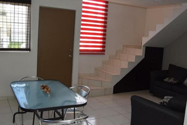 Casa Familiar en Fracc con Alberca - Photo2