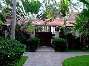 Villas El Rancho Green Resort