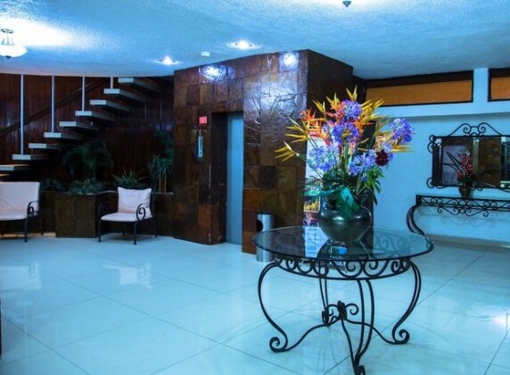 Hotel Ambassador Merida - Photo4