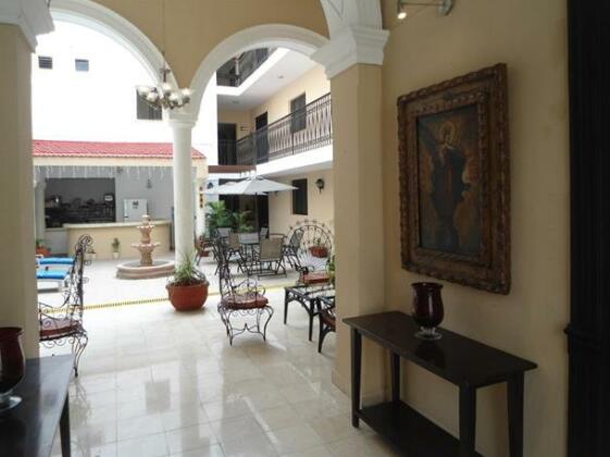 Hotel San Patricio Merida - Photo2