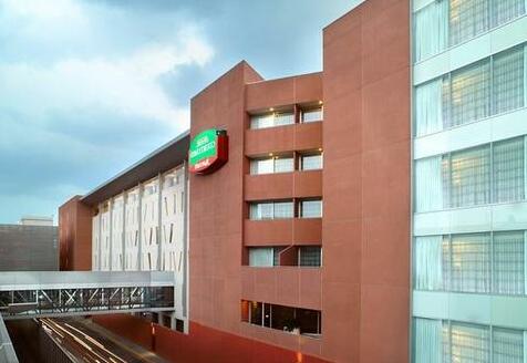 Courtyard by Marriott Mexico City Airport