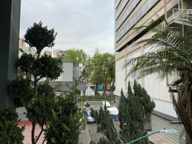 REFORMA-Diana Superb apartment half block from Reforma and near Chapultepec park