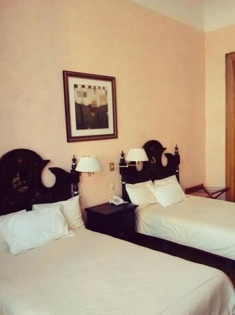 Hotel and Suites San Miguel - Photo4