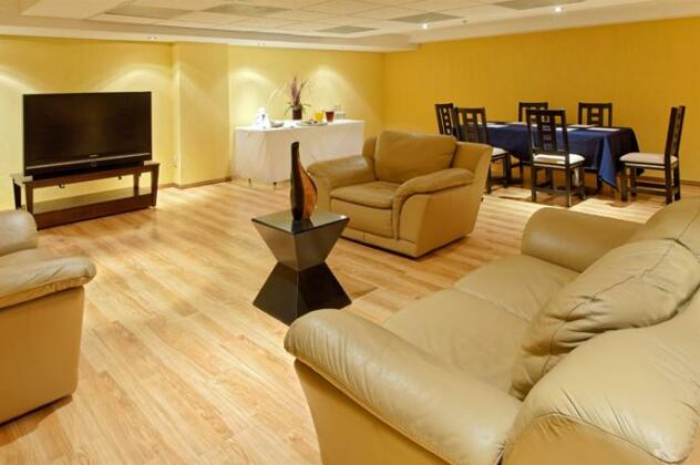 Holiday Inn Express Nuevo Laredo - Photo3