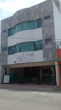 Hotel D&B Suites