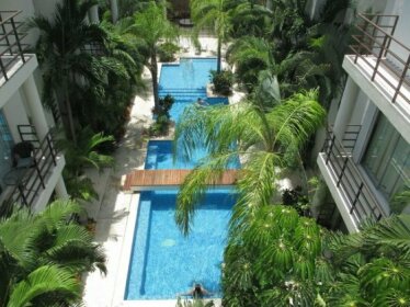 Mayan Luxury Penthouse by SunandSea