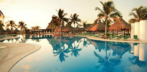 Ocean Breeze Riviera Maya Hotel