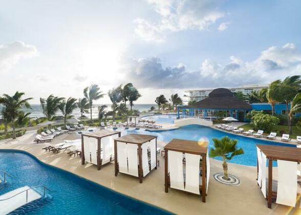 Azul Beach Resort Riviera Cancun Gourmet All Inclusive by Karisma - Photo4