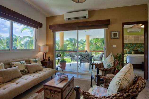 Condo with pool beach access/full hotel services - Photo3