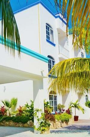 Corales Suites - Photo2