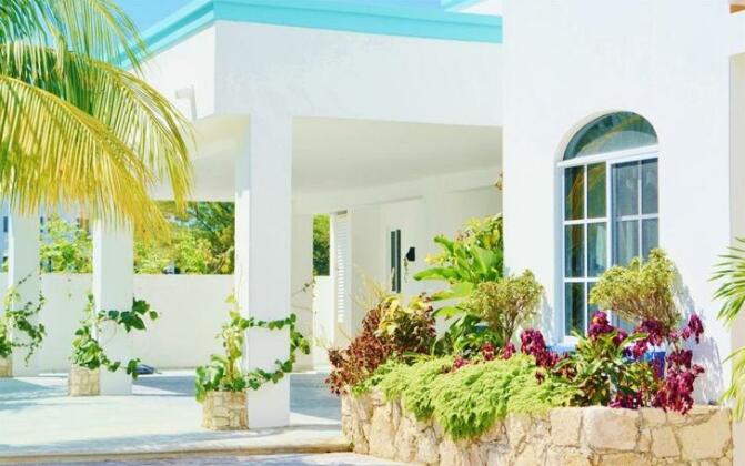 Corales Suites - Photo4