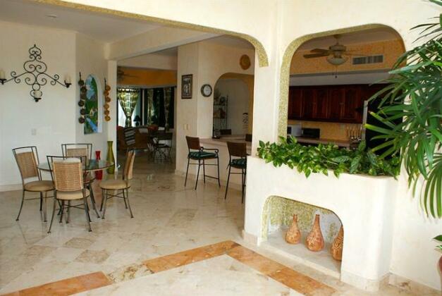 Mayan Breeze - Photo4