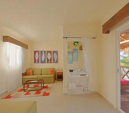 Grand Slam Fly Fishing Lodge - Photo2
