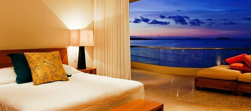 Glass Penthouse - Photo3