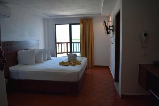 Hotel Rio Lagartos - Photo4