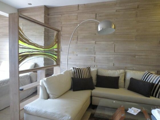 Loft 77 Suite 3 - Photo4