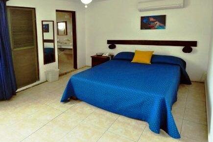 Hotel Lorencillo Miramar - Photo2