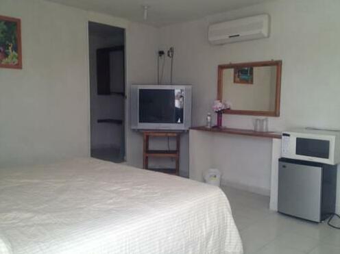 Hotel Xkaret Inn - Photo2