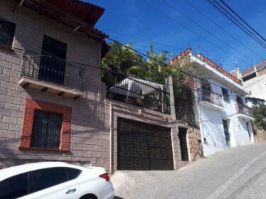 Casa Bugambilias Taxco