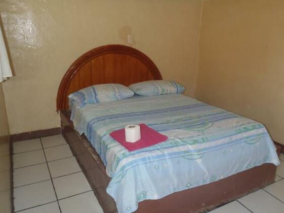 Montel Africa - Photo5