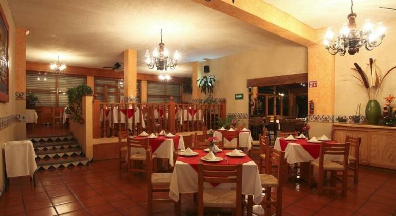 Hotel Real Del Valle - Photo5