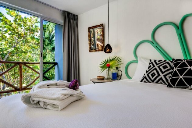 Aura Beach - Photo3
