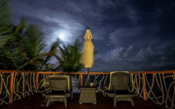 Keniza Beach Hotel - Photo2