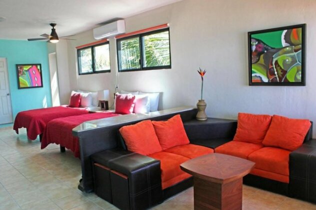 Keniza Beach Hotel - Photo4