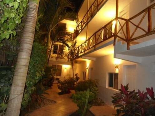 Las Tres Palmas Hotel - Photo2