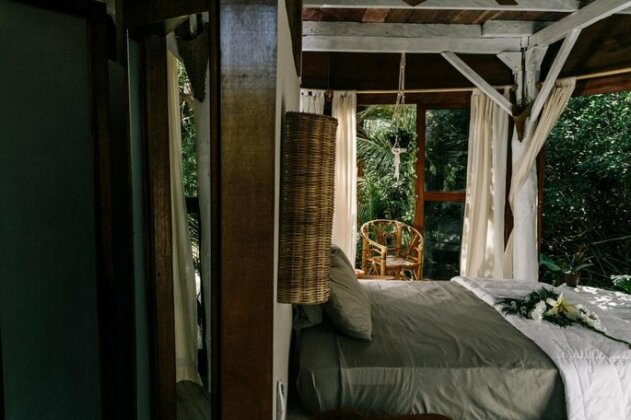 Mamasan Treehouses & Cabins - Photo5