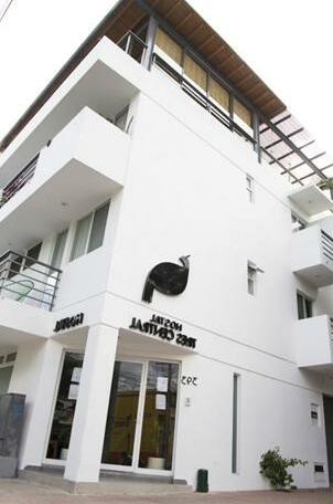 Hostal Tres Central - Photo2