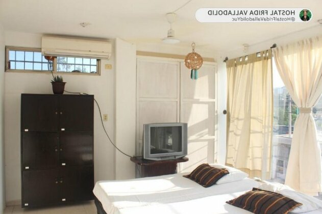 Hostal Frida Valladolid - Photo4