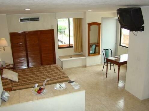 Hotel & Suites Real del Lago - Photo4